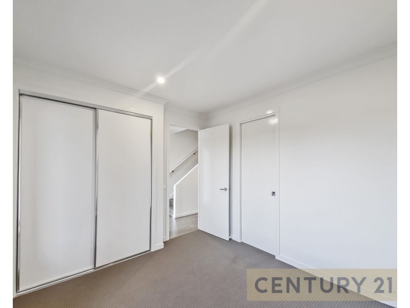 35 Gershwin Crescent, Point Cook VIC 3030