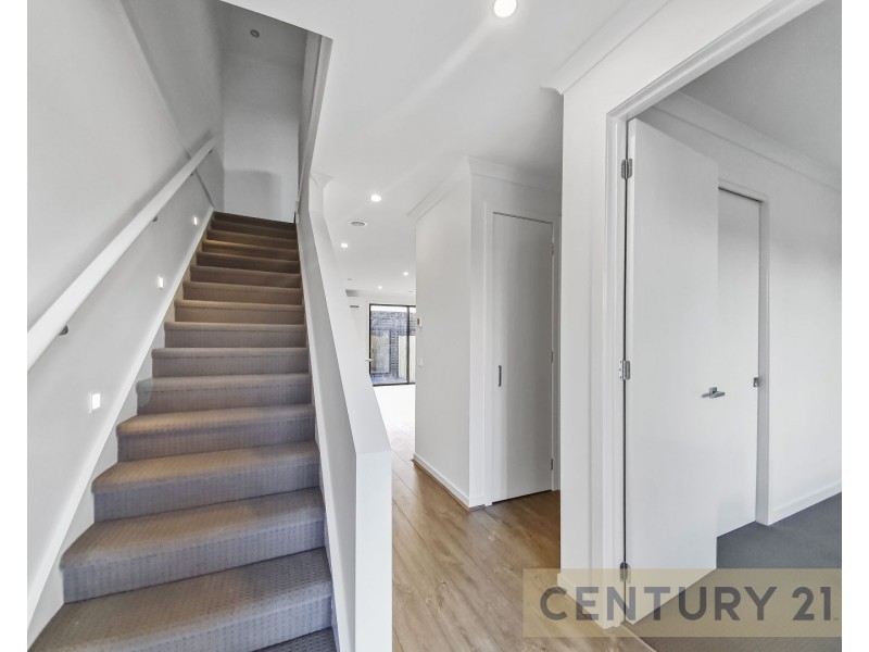 35 Gershwin Crescent, Point Cook VIC 3030