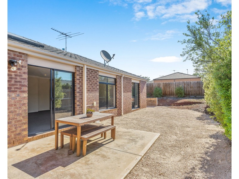 20 Dewar Crescent, Maddingley VIC 3340