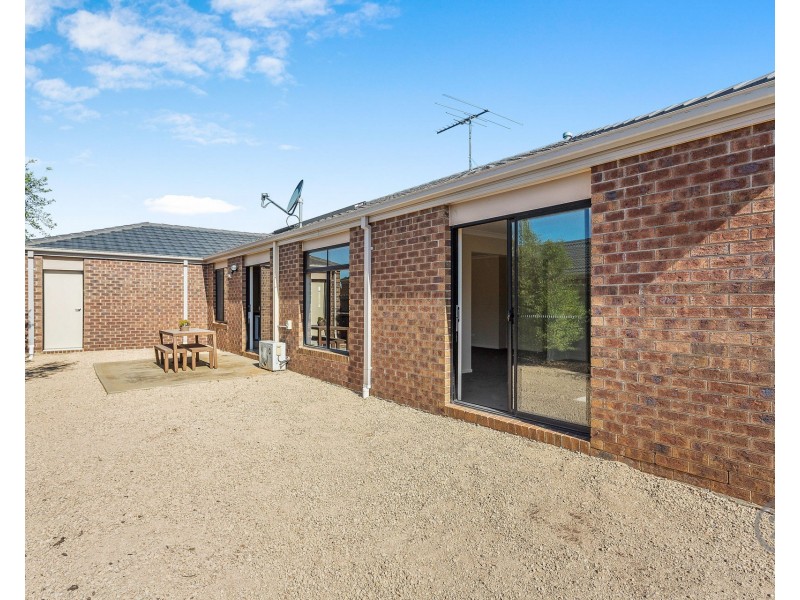 20 Dewar Crescent, Maddingley VIC 3340