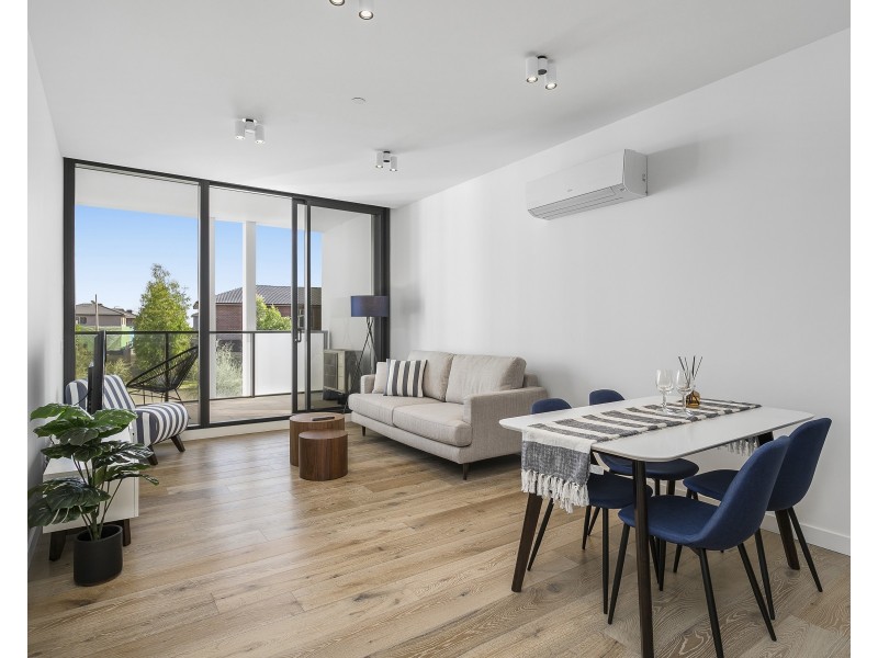 220/33 Quay Boulevard, Werribee South VIC 3030