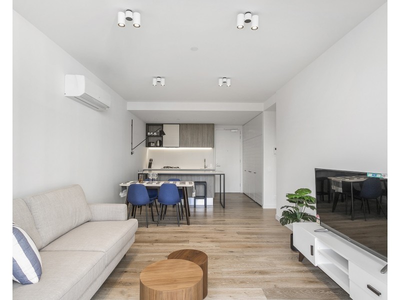 220/33 Quay Boulevard, Werribee South VIC 3030