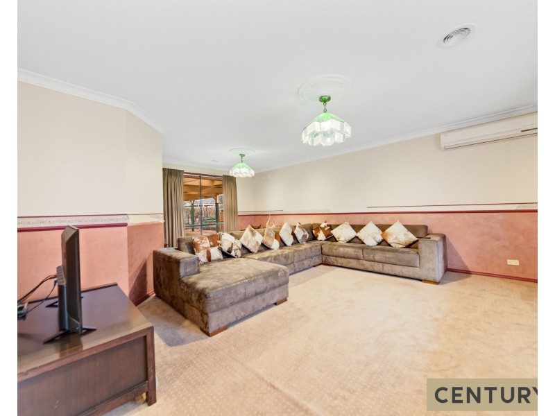 38 Wildflower Crescent, Hoppers Crossing VIC 3029