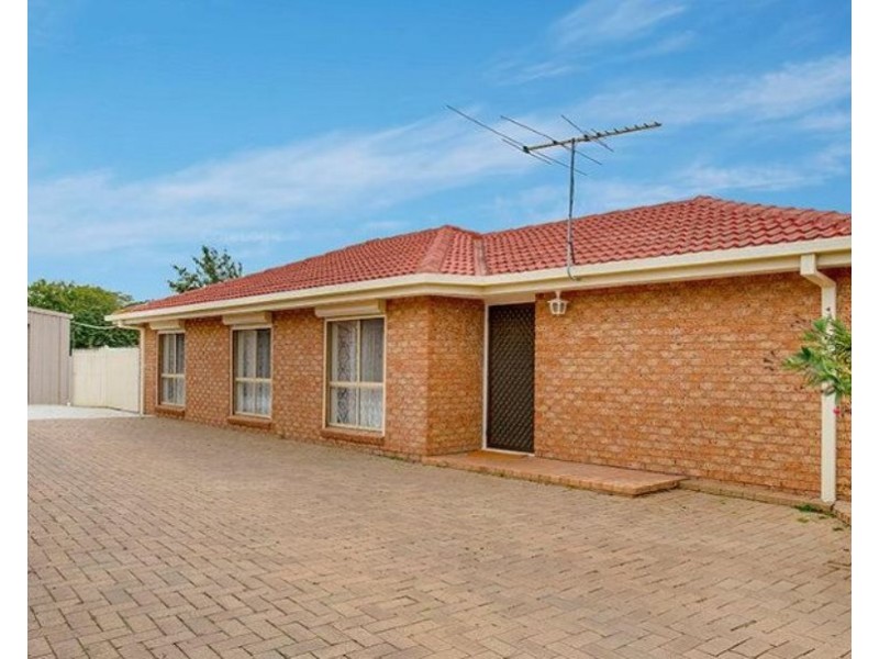 13 Newbury Street, Werribee VIC 3030