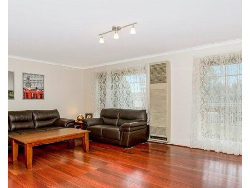 13 Newbury Street, Werribee VIC 3030