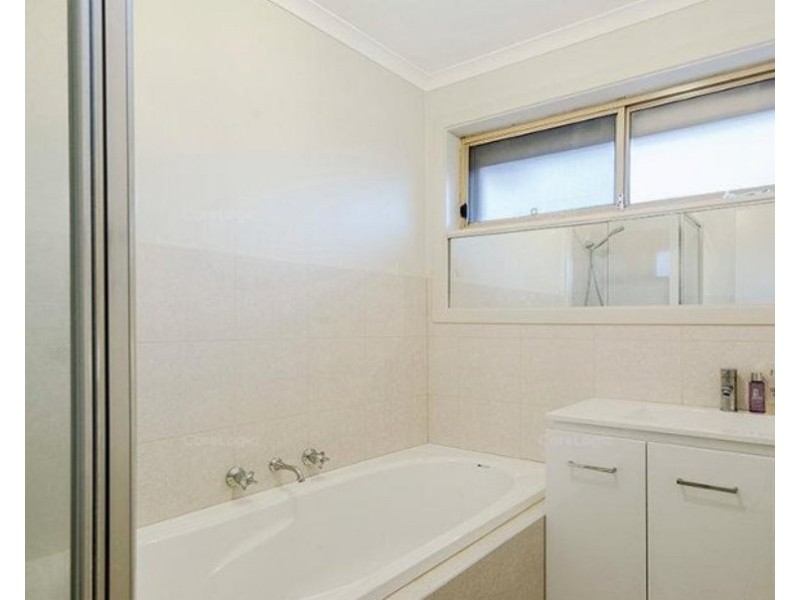 13 Newbury Street, Werribee VIC 3030