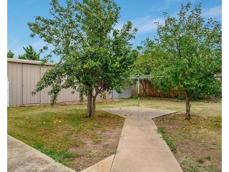 13 Newbury Street, Werribee VIC 3030