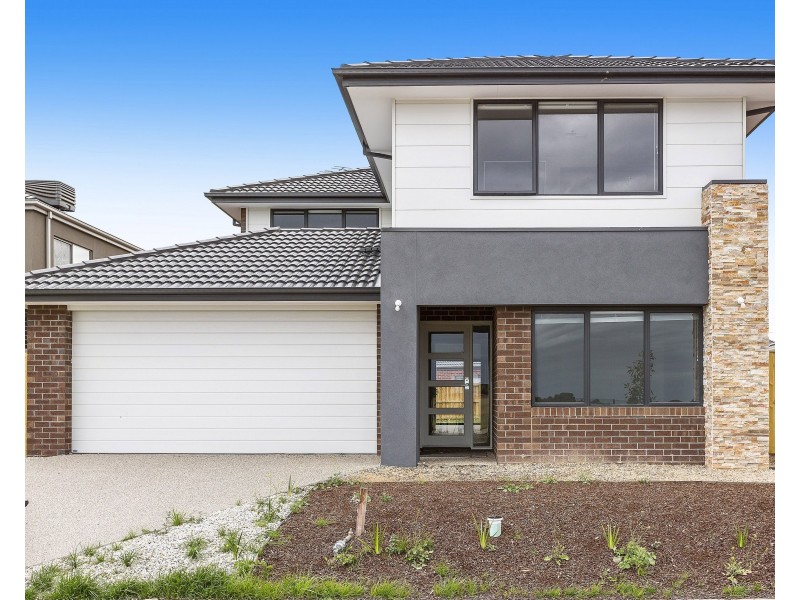 34 Hutchence Drive, Point Cook VIC 3030