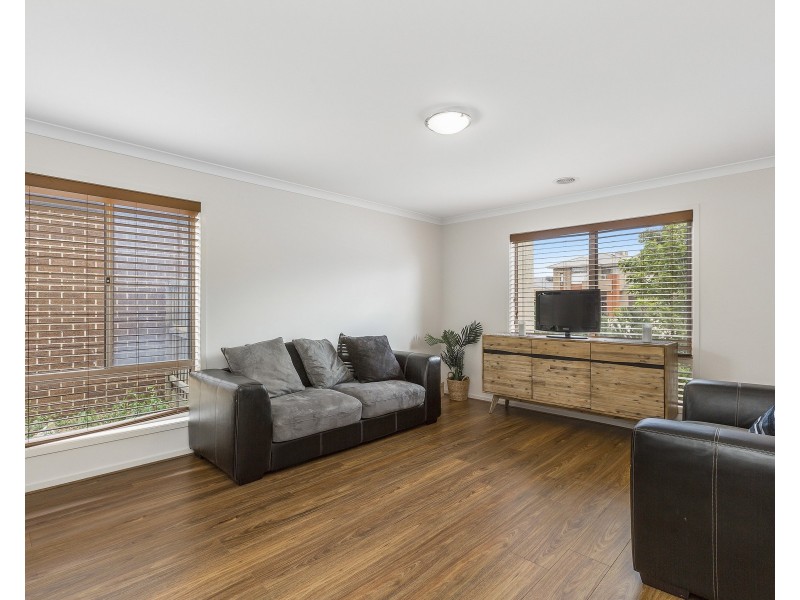 227 Saltwater Promenade, Point Cook VIC 3030