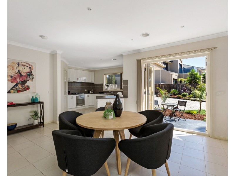 20 The Esplanade, Sanctuary Lakes VIC 3030