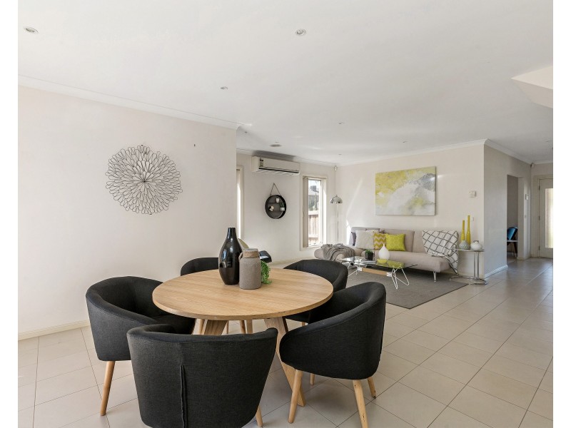 20 The Esplanade, Sanctuary Lakes VIC 3030