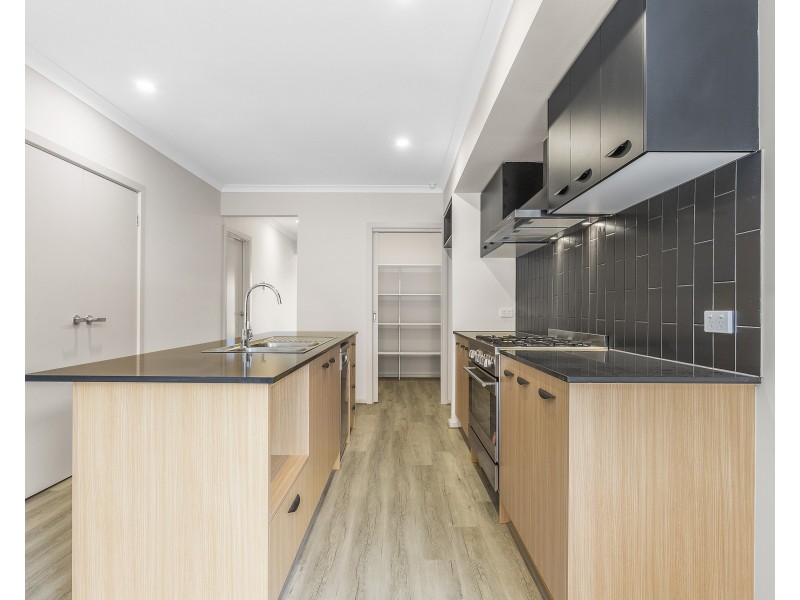 37 Jean Street, Point Cook VIC 3030