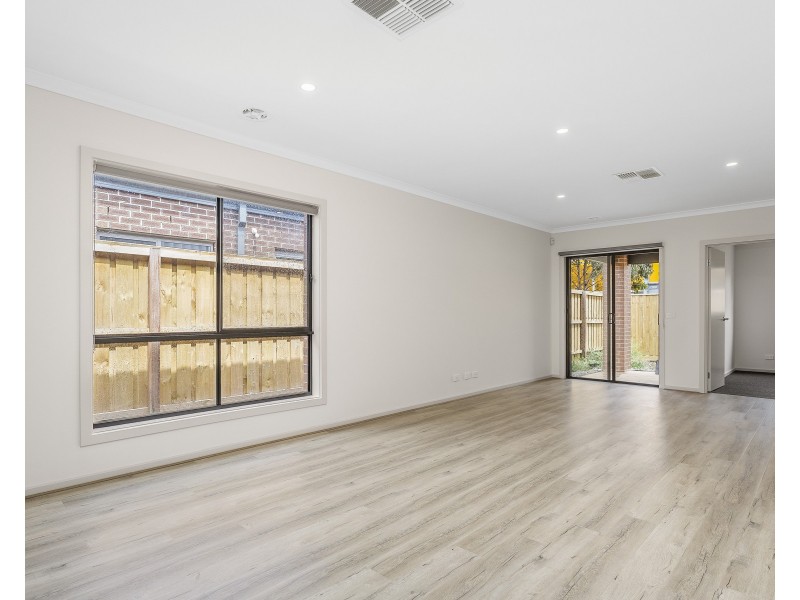 37 Jean Street, Point Cook VIC 3030