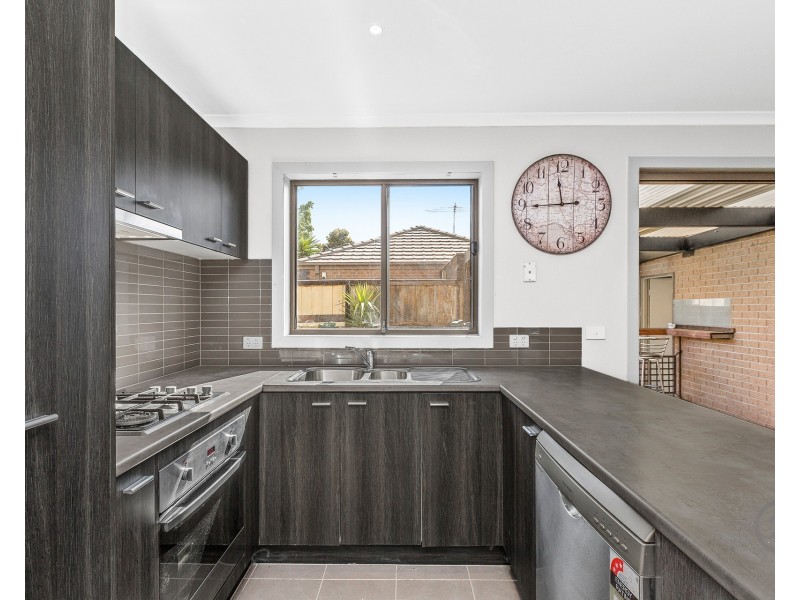 21/3 Campaspe Way, Point Cook VIC 3030