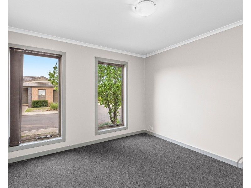 21/3 Campaspe Way, Point Cook VIC 3030