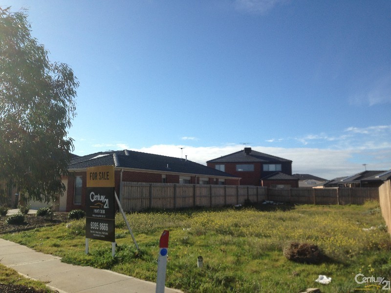 29 Whisper Boulevard, Point Cook VIC 3030