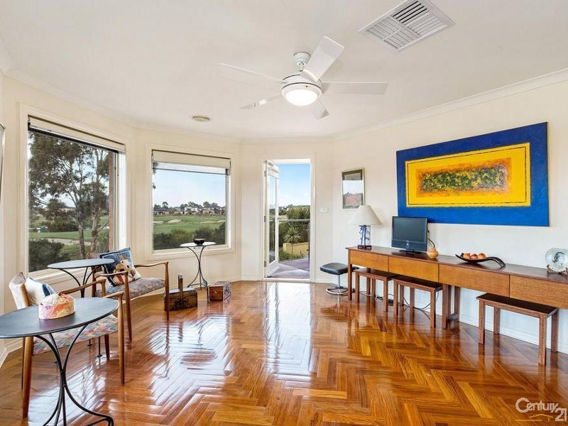 40 Eagleview Place, Sanctuary Lakes VIC 3030