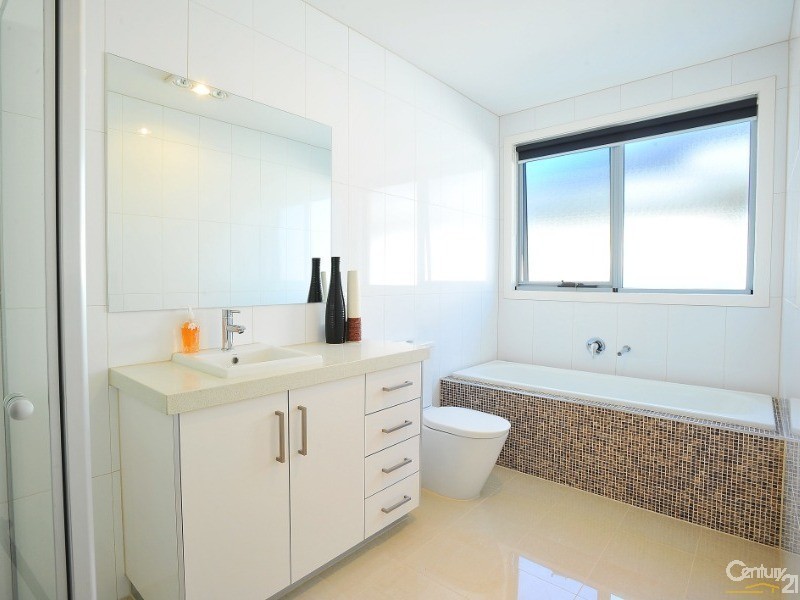 46 Blenheim Road, Newport VIC 3015