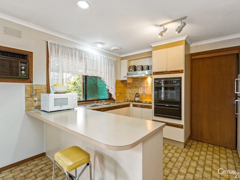 28 Merton Street, Altona Meadows VIC 3028