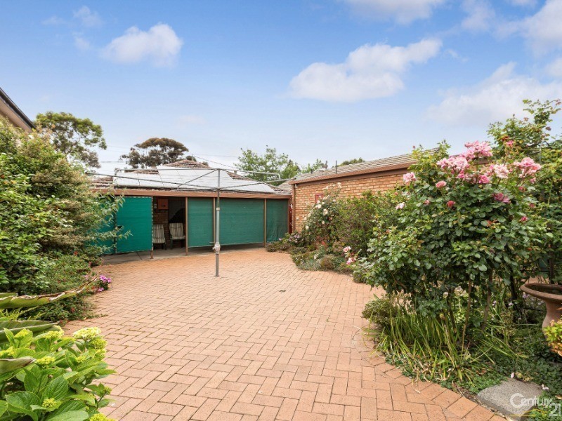 28 Merton Street, Altona Meadows VIC 3028