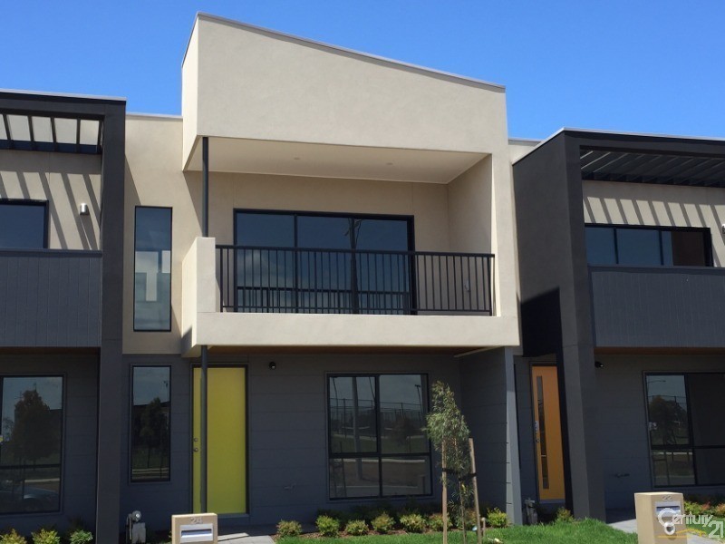 24 Middleton Drive, Point Cook VIC 3030