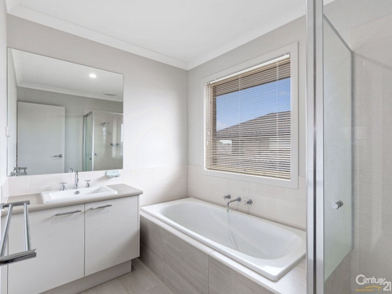 29 Darlington Drive, Williams Landing VIC 3027