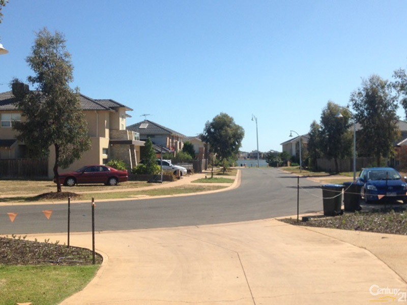 3 Coastal Promenade, Sanctuary Lakes VIC 3030