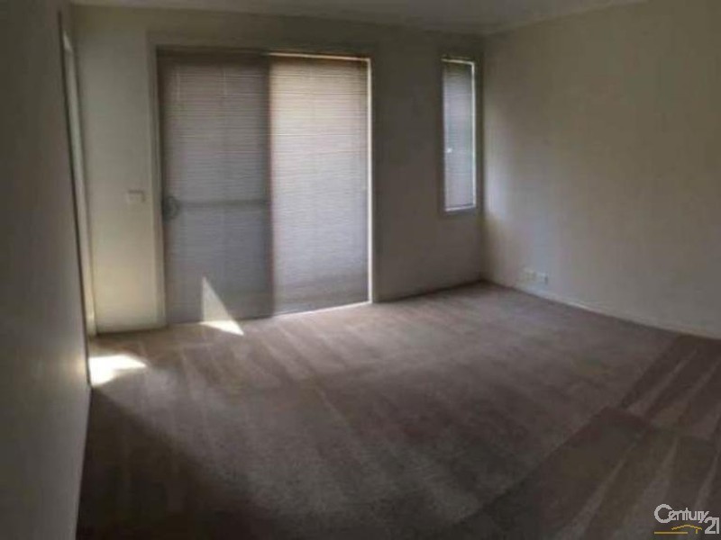 33 Lincoln Heath Boulevard, Point Cook VIC 3030