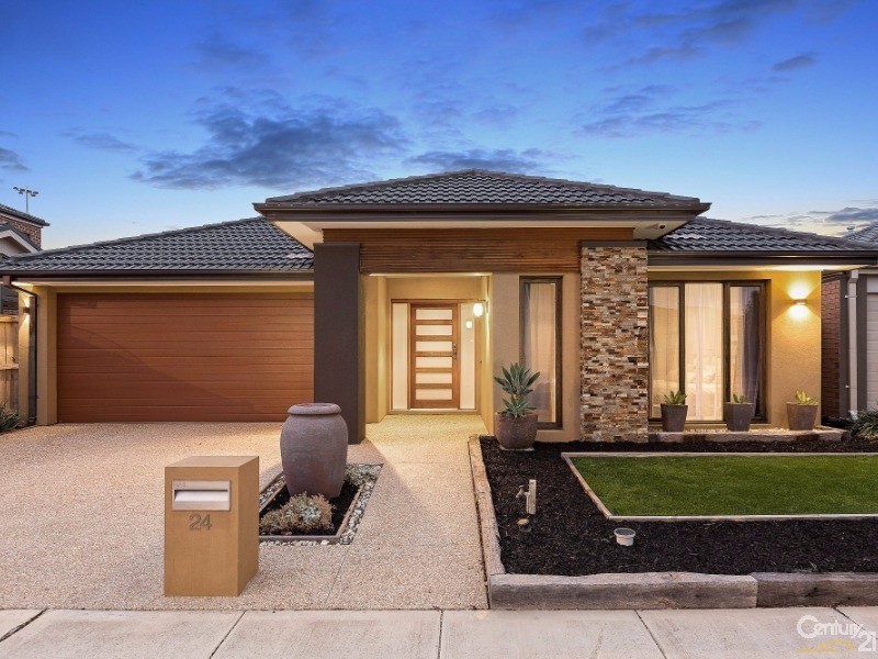 24 Malibu Boulevard, Point Cook VIC 3030