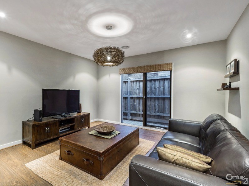 24 Malibu Boulevard, Point Cook VIC 3030