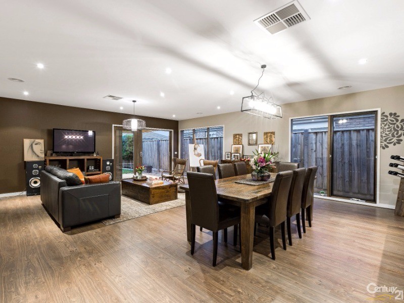 24 Malibu Boulevard, Point Cook VIC 3030