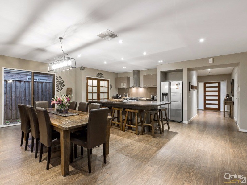 24 Malibu Boulevard, Point Cook VIC 3030