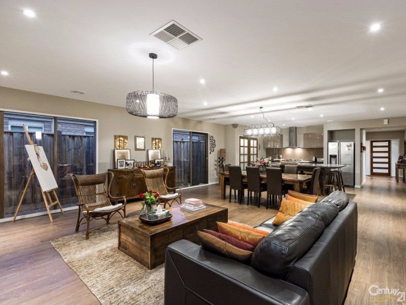 24 Malibu Boulevard, Point Cook VIC 3030