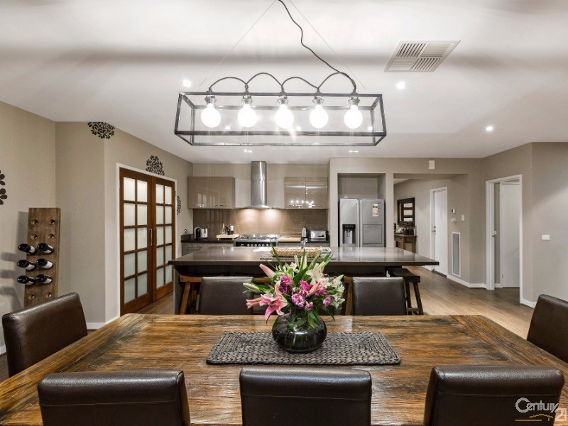 24 Malibu Boulevard, Point Cook VIC 3030