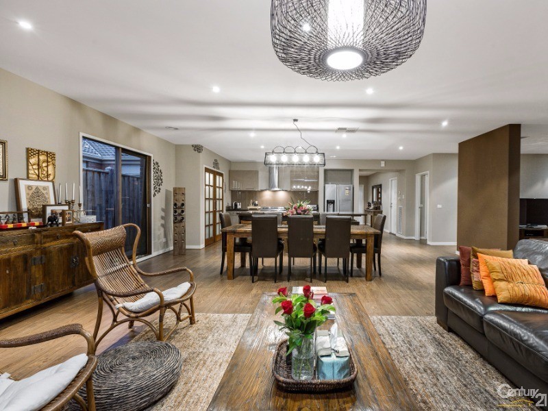 24 Malibu Boulevard, Point Cook VIC 3030