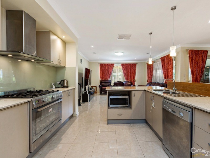 75  Lennon Boulevard, Point Cook VIC 3030
