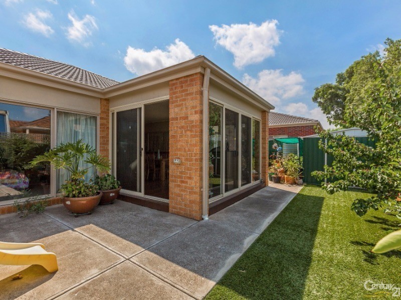 75 Lennon Boulevard, Point Cook VIC 3030