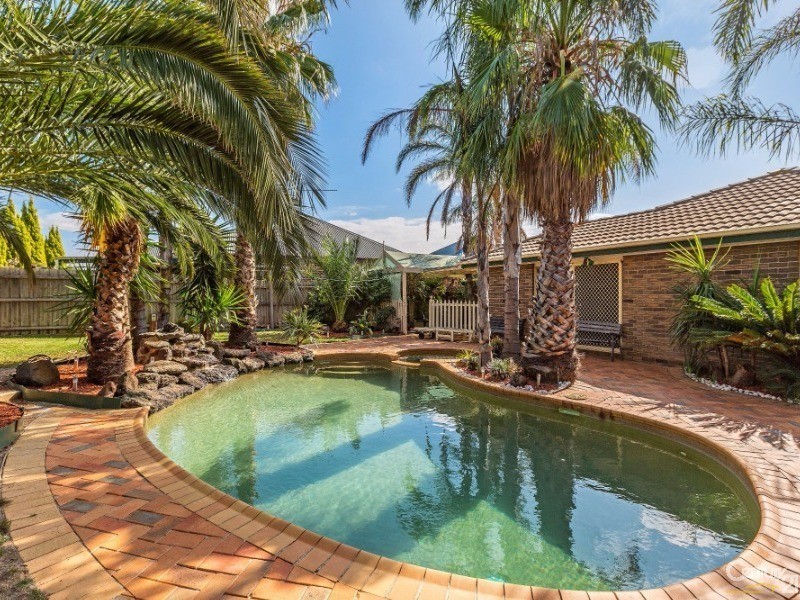 16 Carshalton Court, Hoppers Crossing VIC 3029