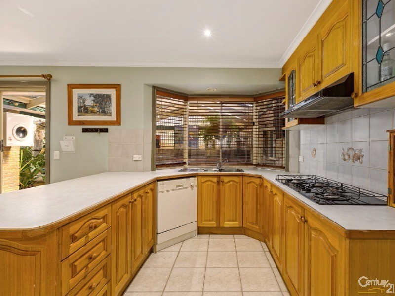 16 Carshalton Court, Hoppers Crossing VIC 3029