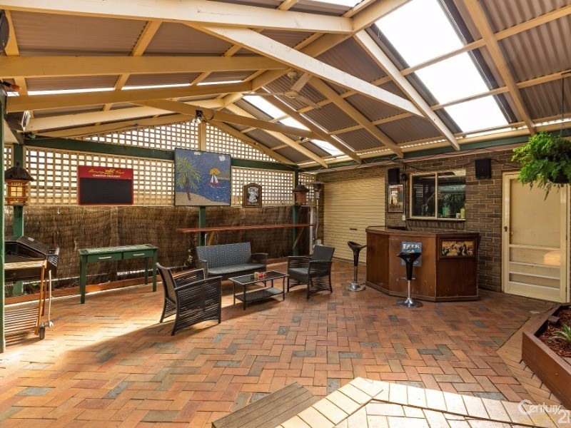 16 Carshalton Court, Hoppers Crossing VIC 3029