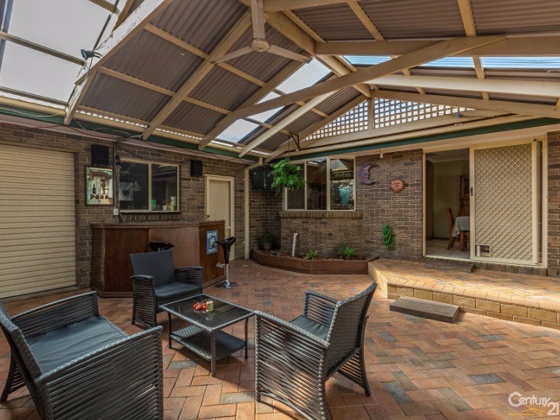 16 Carshalton Court, Hoppers Crossing VIC 3029