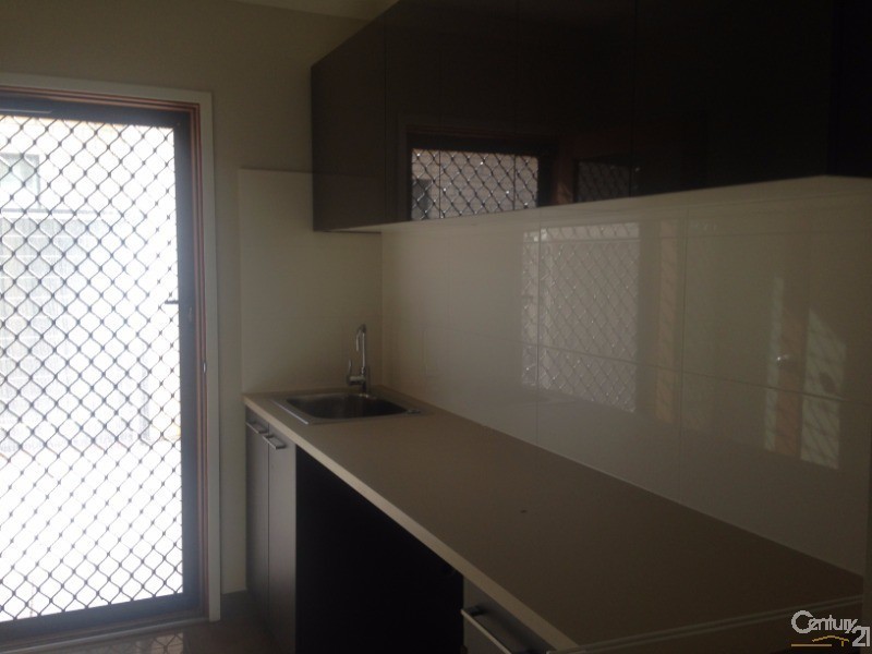 27 Elland Circuit, Truganina VIC 3029