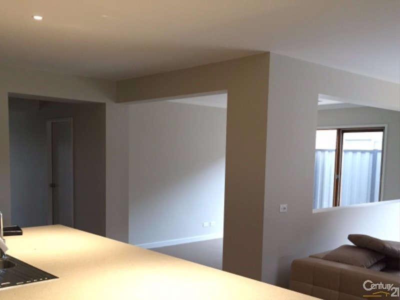 27 Elland Circuit, Truganina VIC 3029