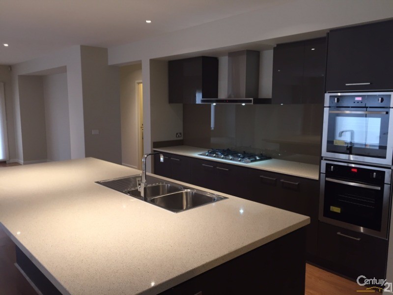 27 Elland Circuit, Truganina VIC 3029