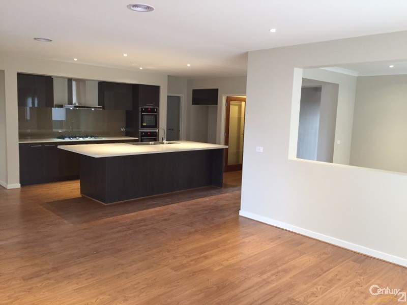 27 Elland Circuit, Truganina VIC 3029