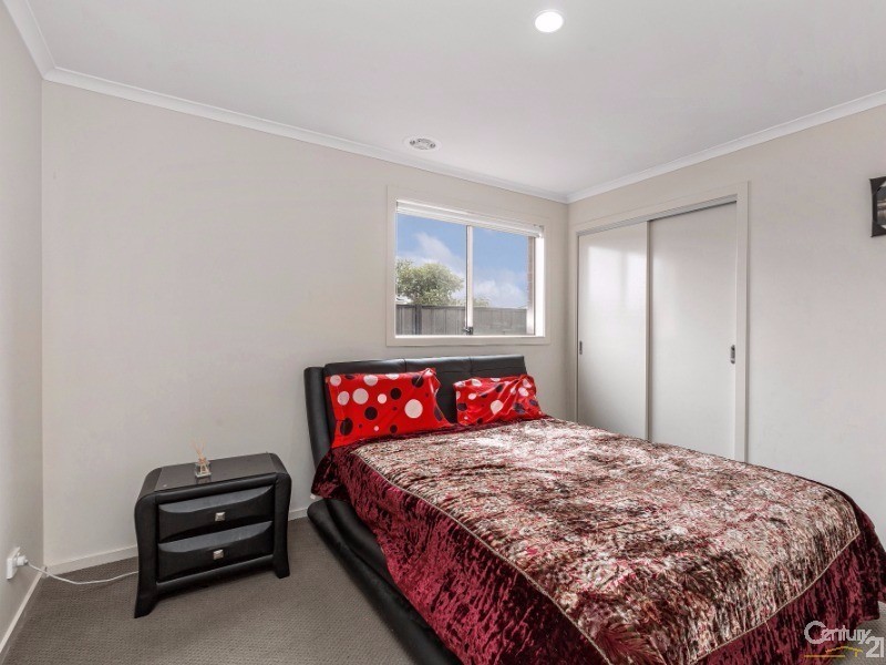 22 Bliss Street, Point Cook VIC 3030