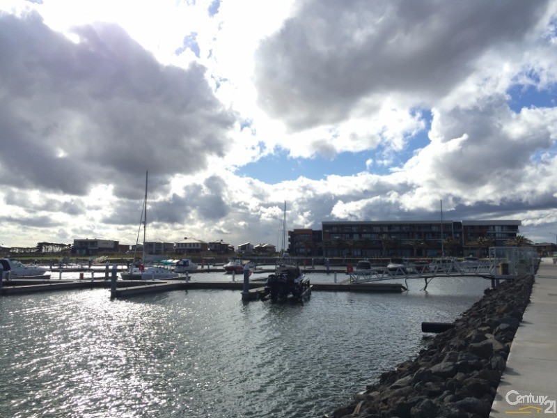 39  Masthead Way, Wyndham Harbour, Werribee South VIC 3030