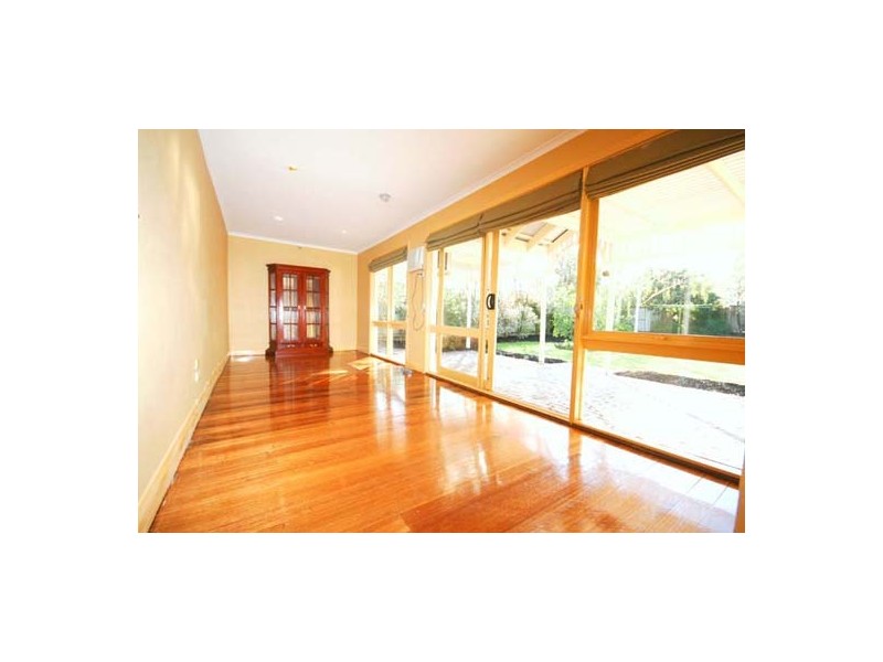 8 Kirkham Road, Murrumbeena VIC 3163