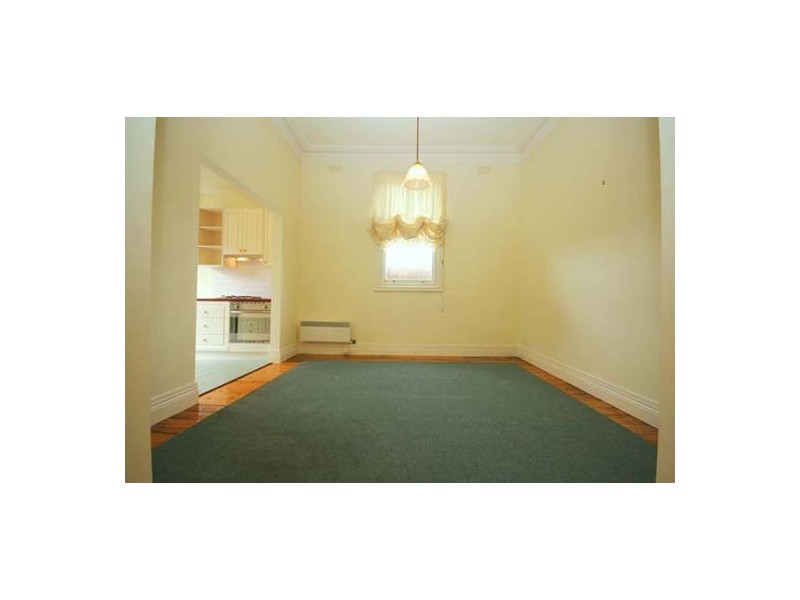 8a Carlisle Crescent, Murrumbeena VIC 3163