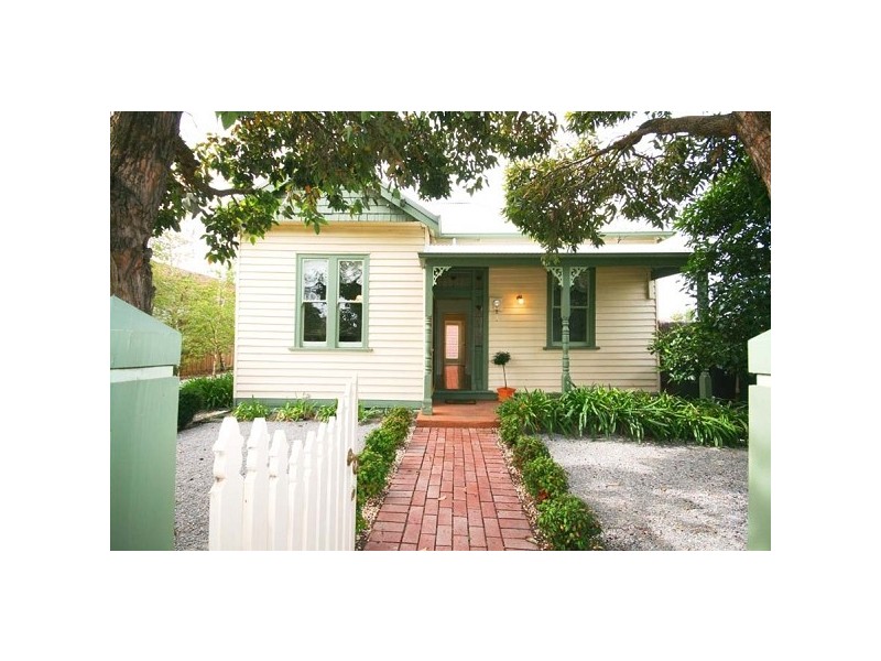 8a Carlisle Crescent, Murrumbeena VIC 3163